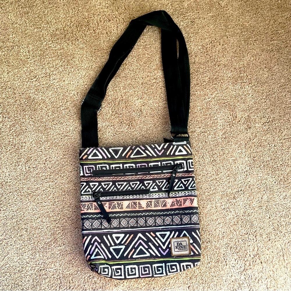 Dakine Jive Crossbody Bag Purse Abstract Tribal Print Compact Bag